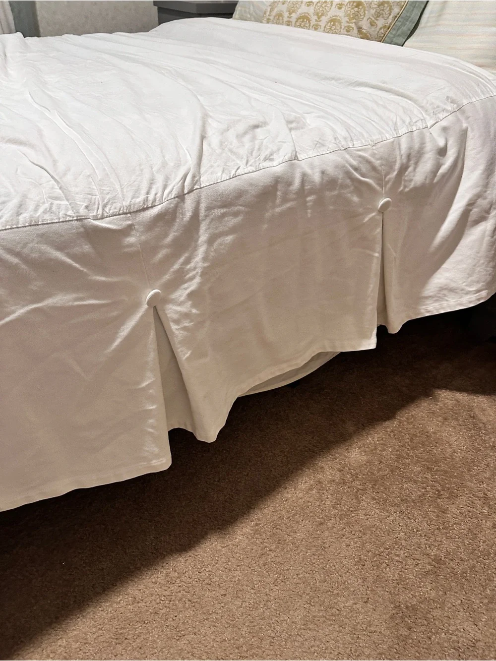 Wamsutta King Size White Cotton Pleated Button Detail Bed Skirt 15” Drop